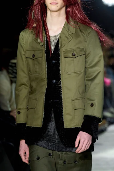 Look 15